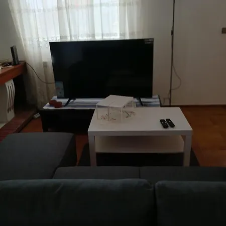 Moradia Maria Do Ceu Nyaraló *